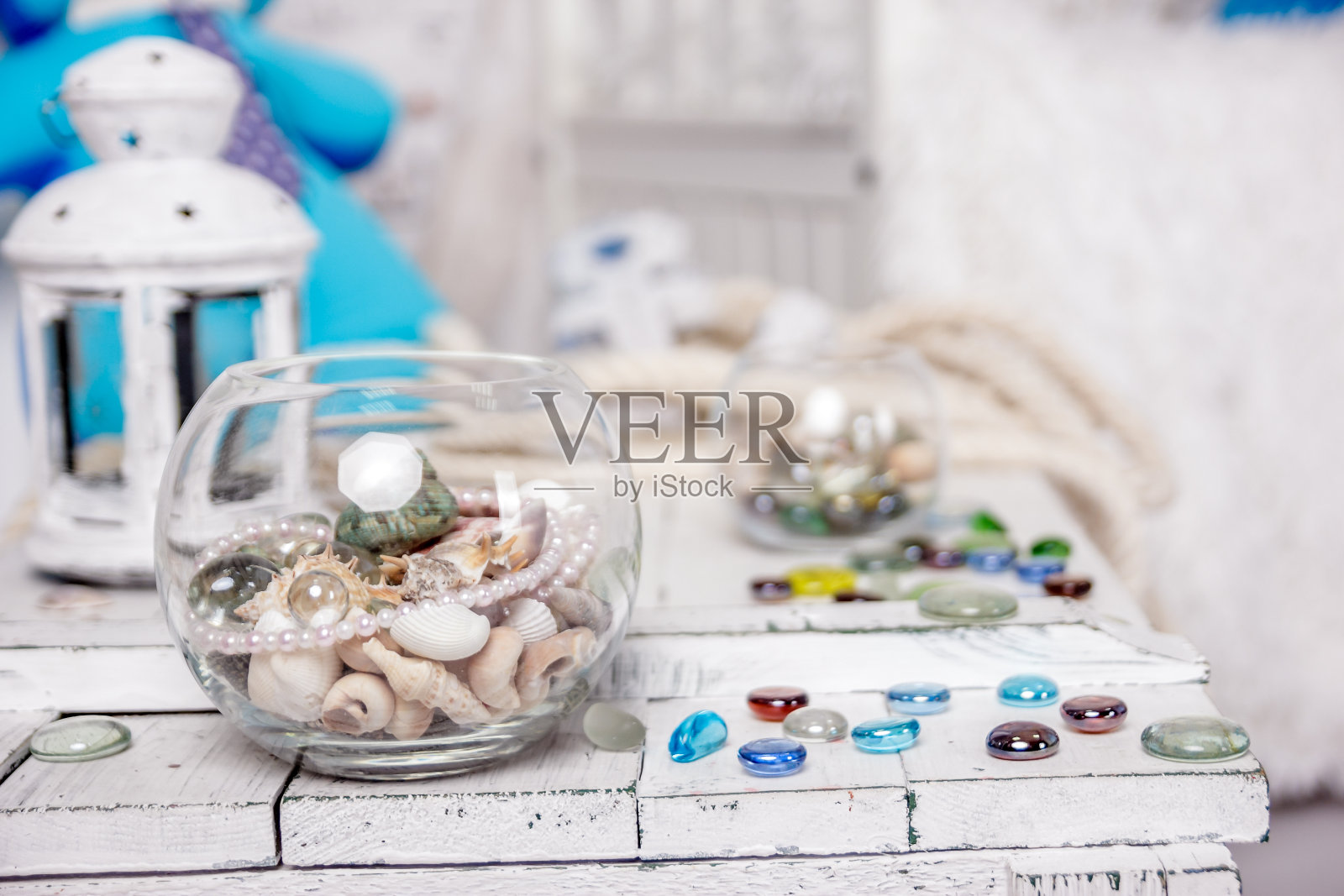 美丽的位置在一个照片工作室在一个白色的海洋风格的照片会话的砖墙背景照片摄影图片