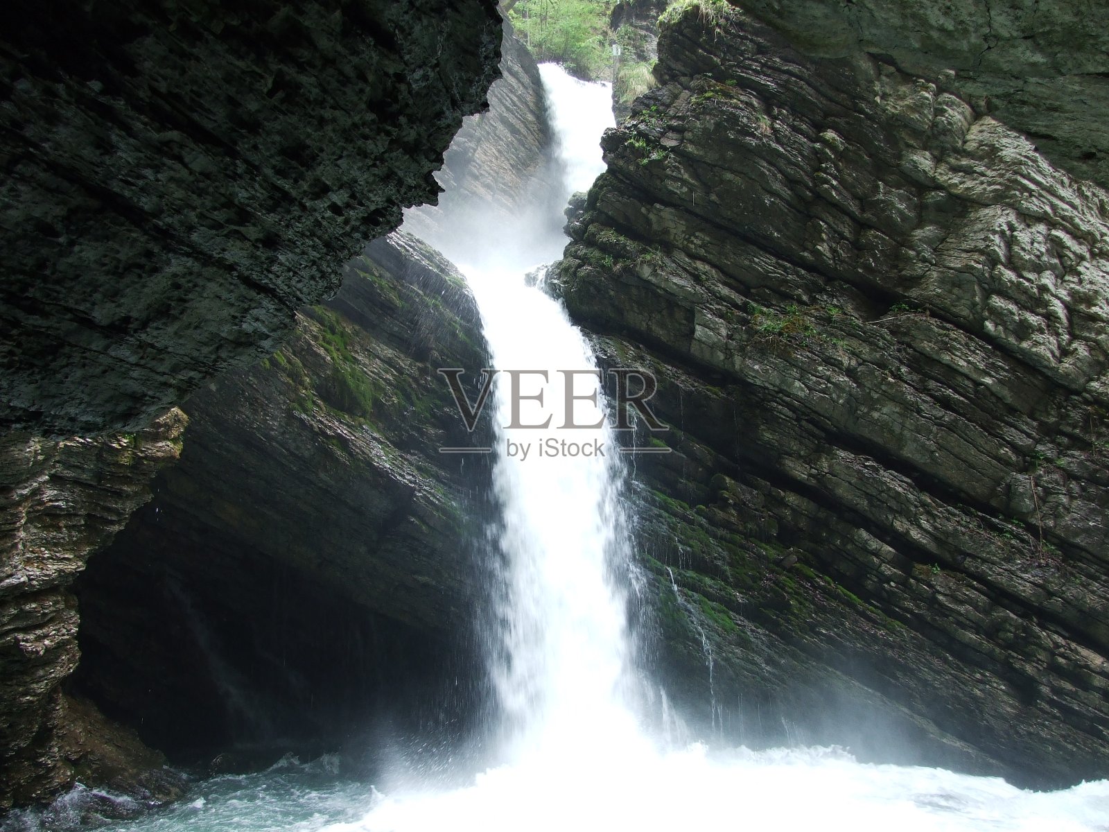 瑞士圣加伦州奥特瓦瑟州的图尔瀑布照片摄影图片