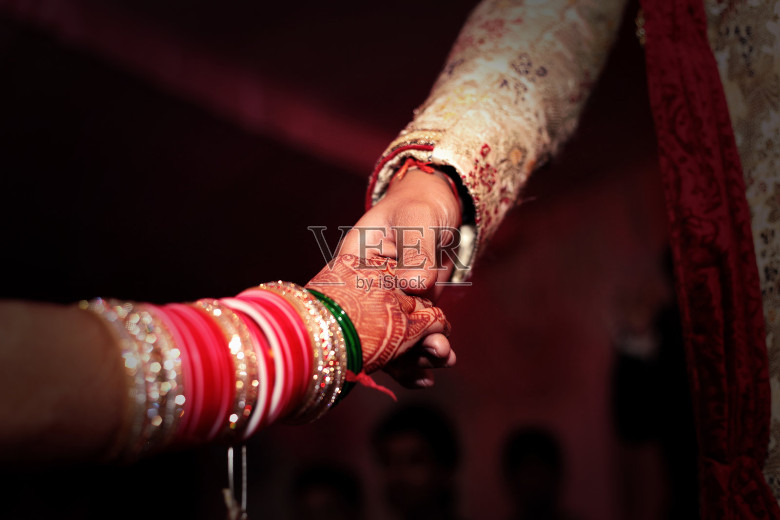 印度婚礼，新娘入场照片摄影图片