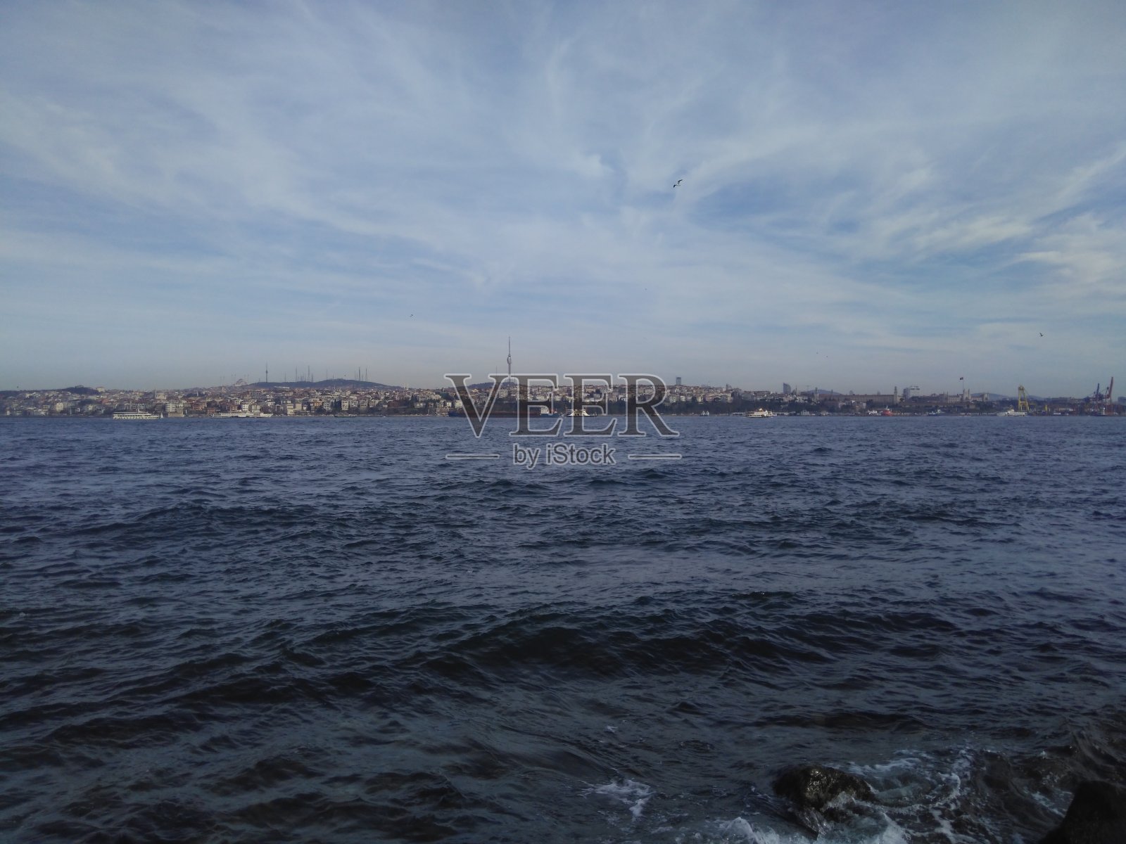 海天和伊斯坦布尔的天际线照片摄影图片