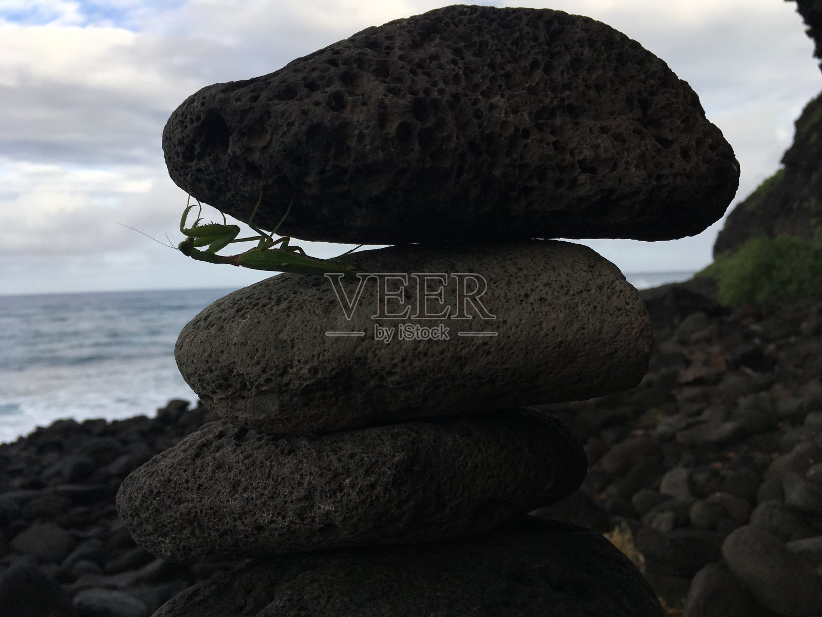 冬季，夏威夷考艾岛波利黑尔附近的纳帕利海岸的悬崖。照片摄影图片