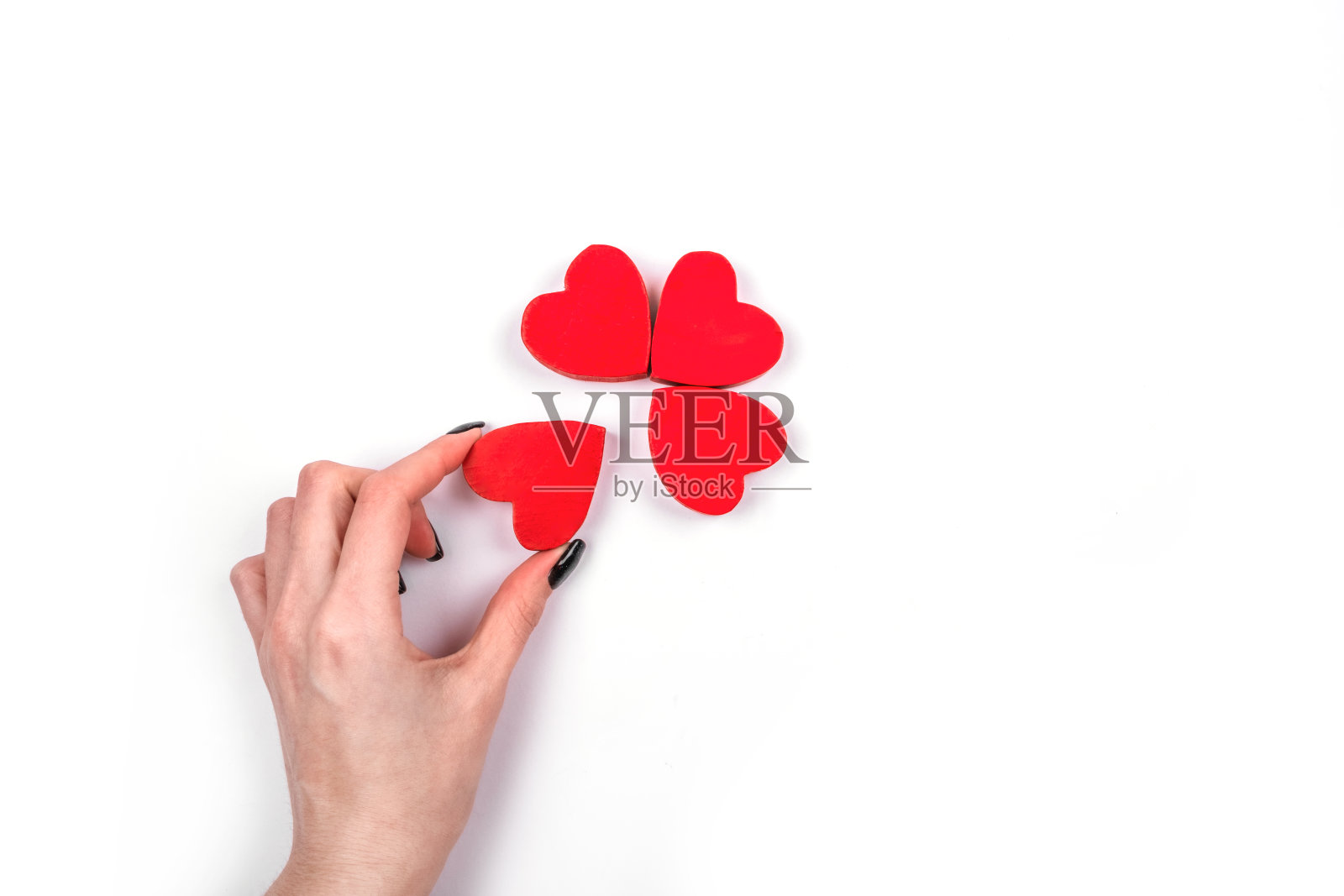 女人手中的心照片摄影图片