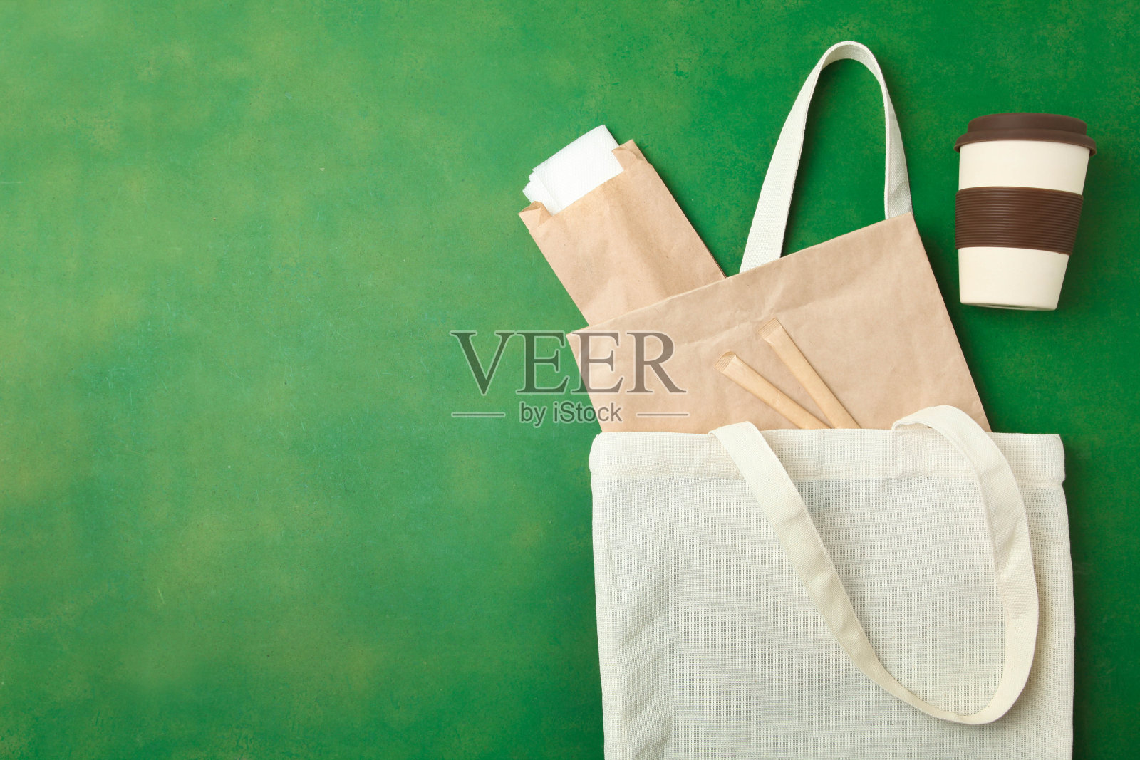 竹杯、环保袋、工艺品包照片摄影图片