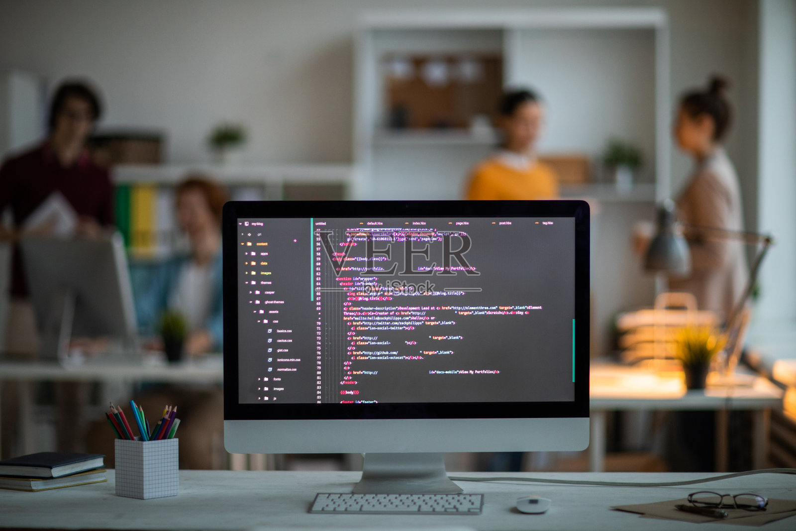 屏幕上的代码照片摄影图片