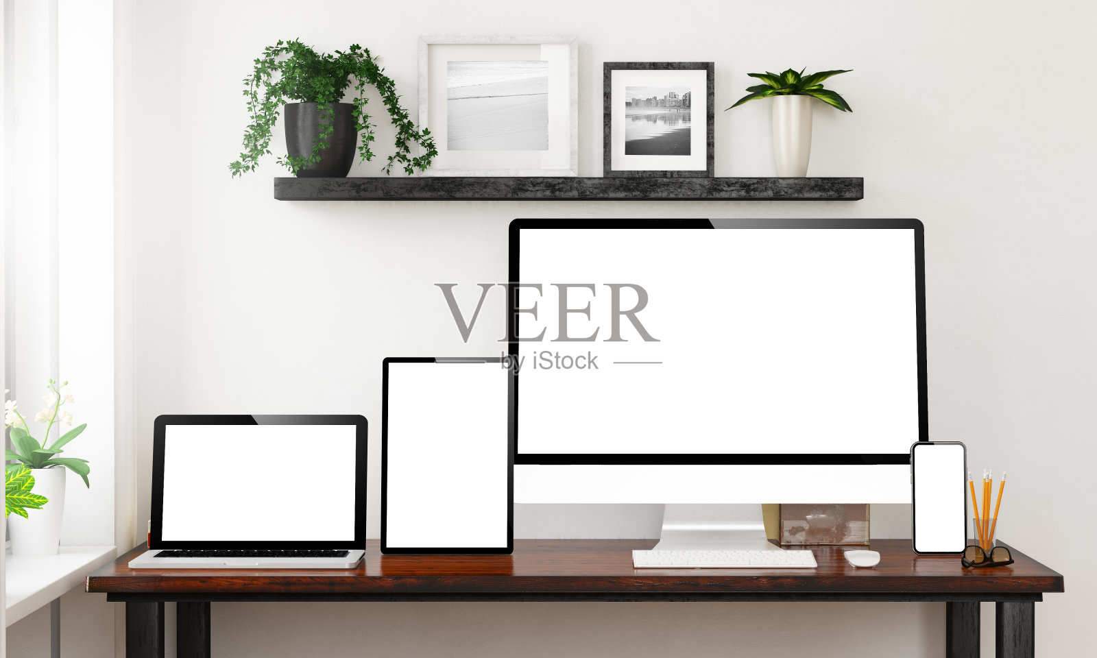 家庭办公室的响应设备照片摄影图片