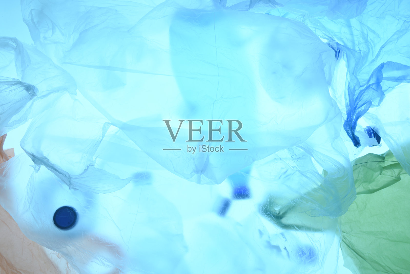 塑料袋和塑料瓶照片摄影图片