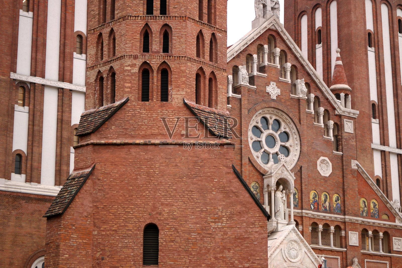 匈牙利夫人的祈祷教堂和大教堂塞格德细节照片摄影图片