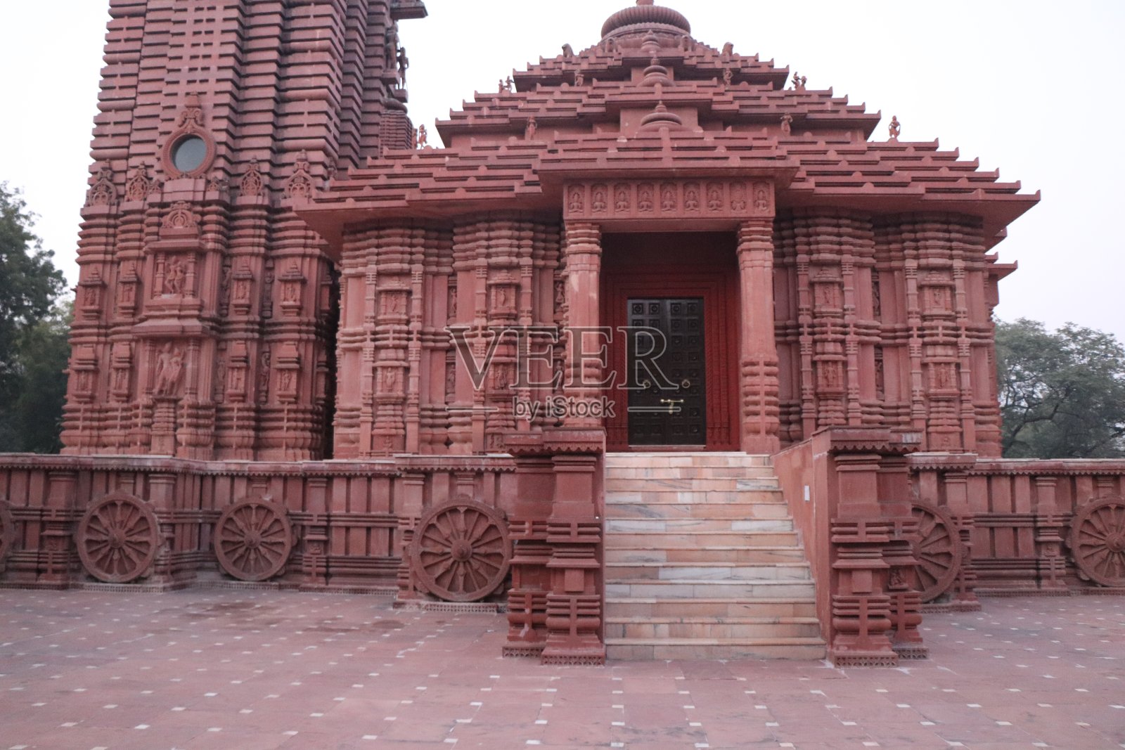 瓜廖尔，中央邦/印度——2018年12月23日:这张照片是位于印度中央邦瓜廖尔太阳庙的一部分照片摄影图片