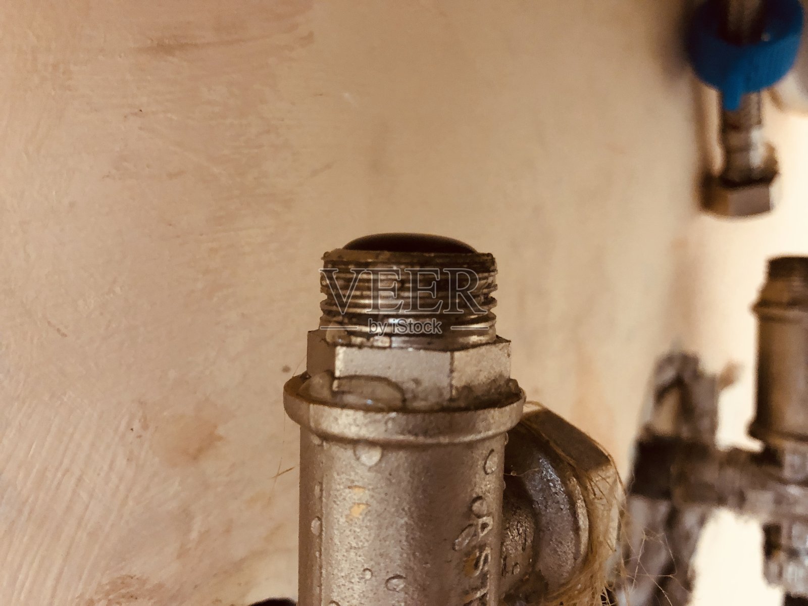 管子和水管工工作照片摄影图片