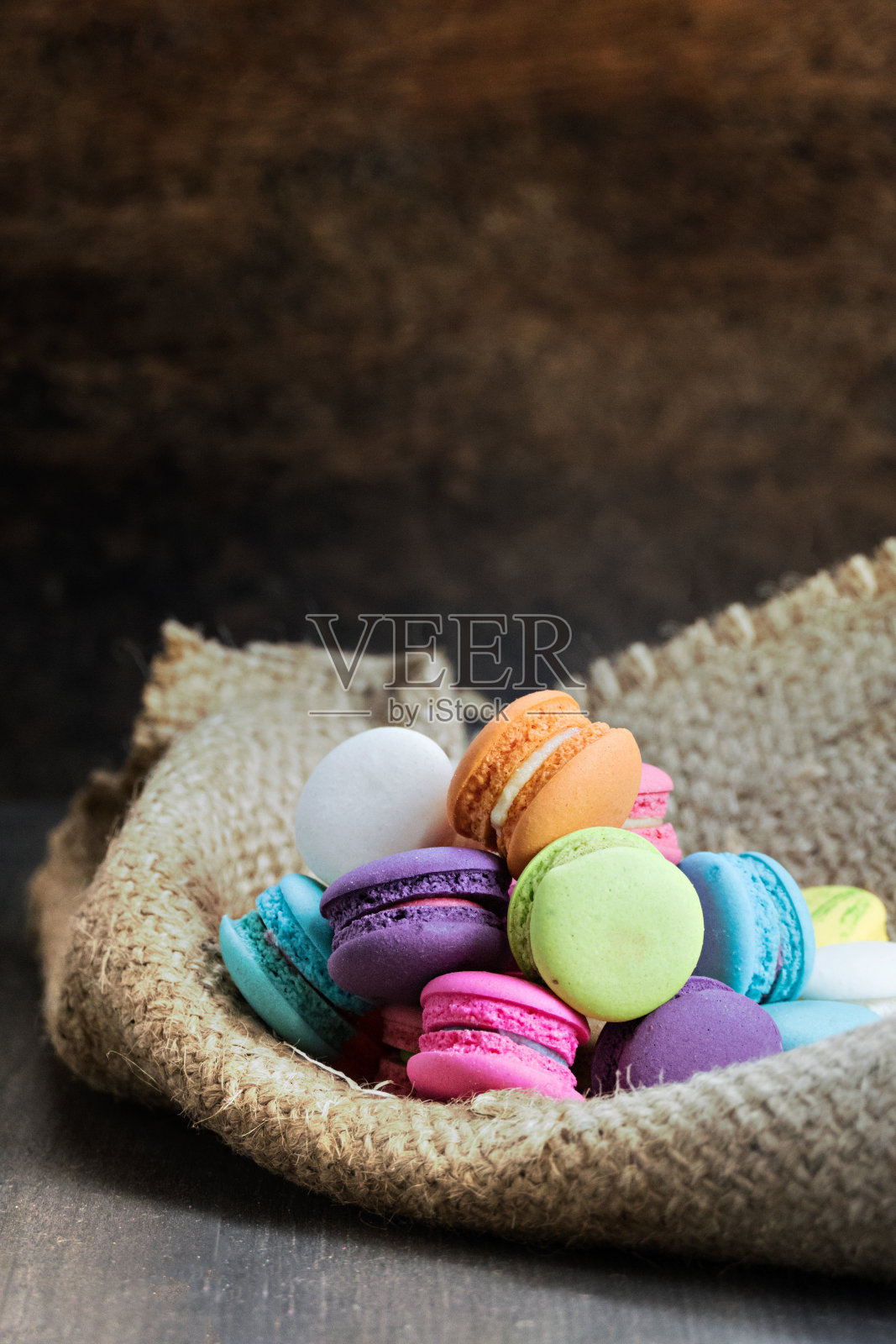 色彩斑斓的马卡龙照片摄影图片