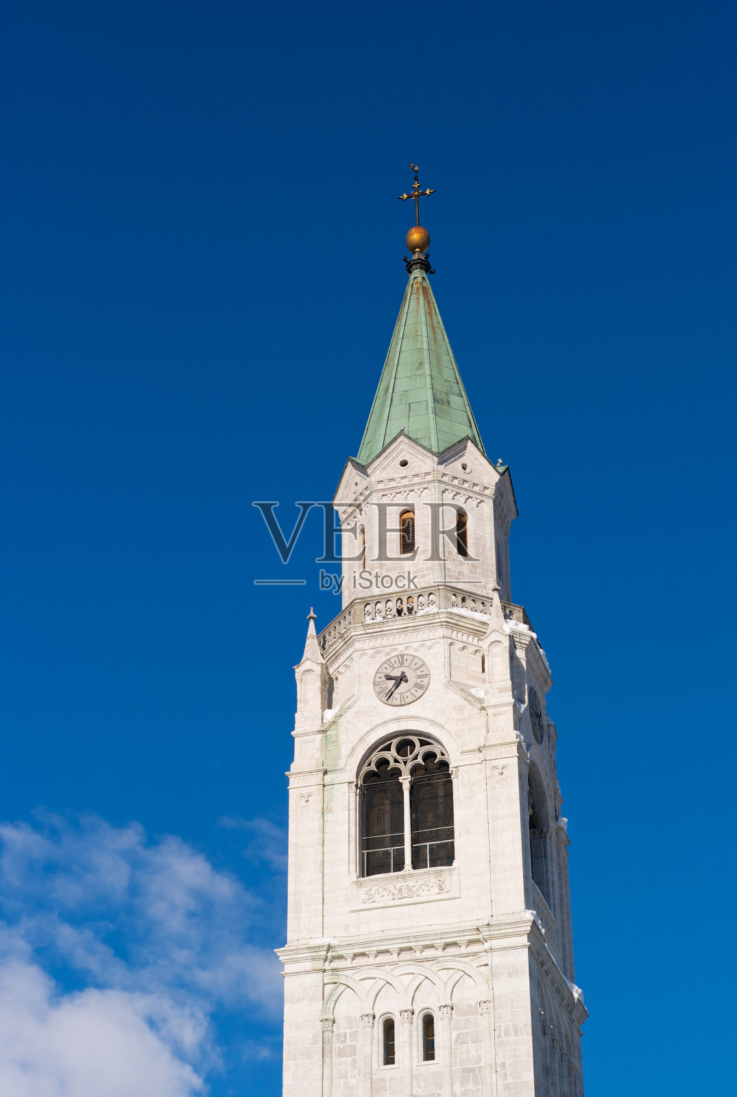 意大利Cortina d' Ampezzo的天主教堂塔照片摄影图片