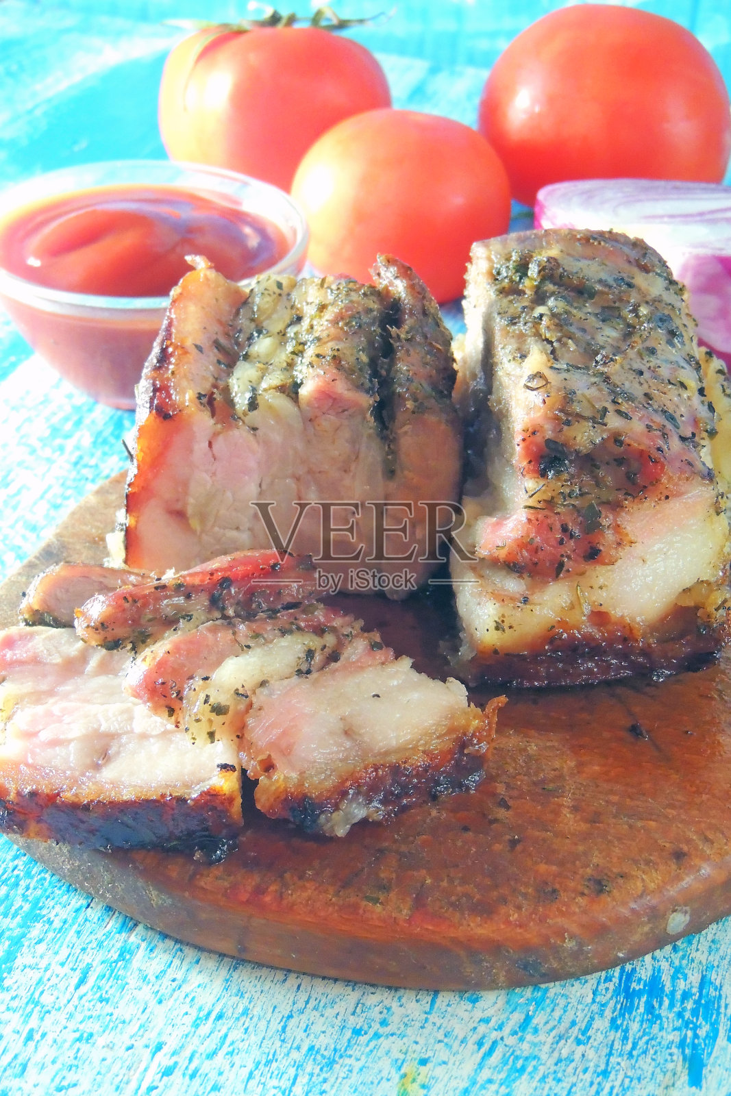 加香料的烤猪油照片摄影图片