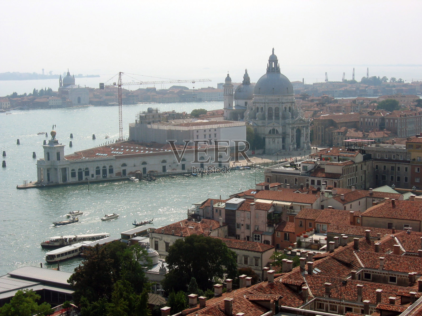 圣母玛利亚大教堂礼炮照片摄影图片