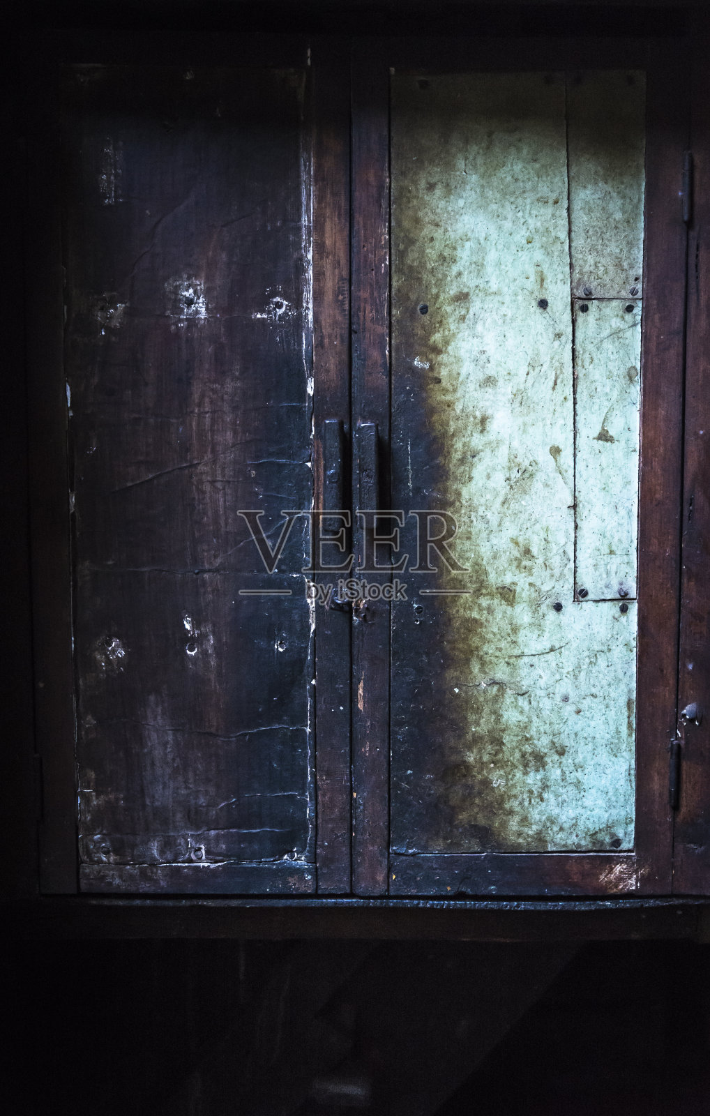 旧厨房橱柜照片摄影图片