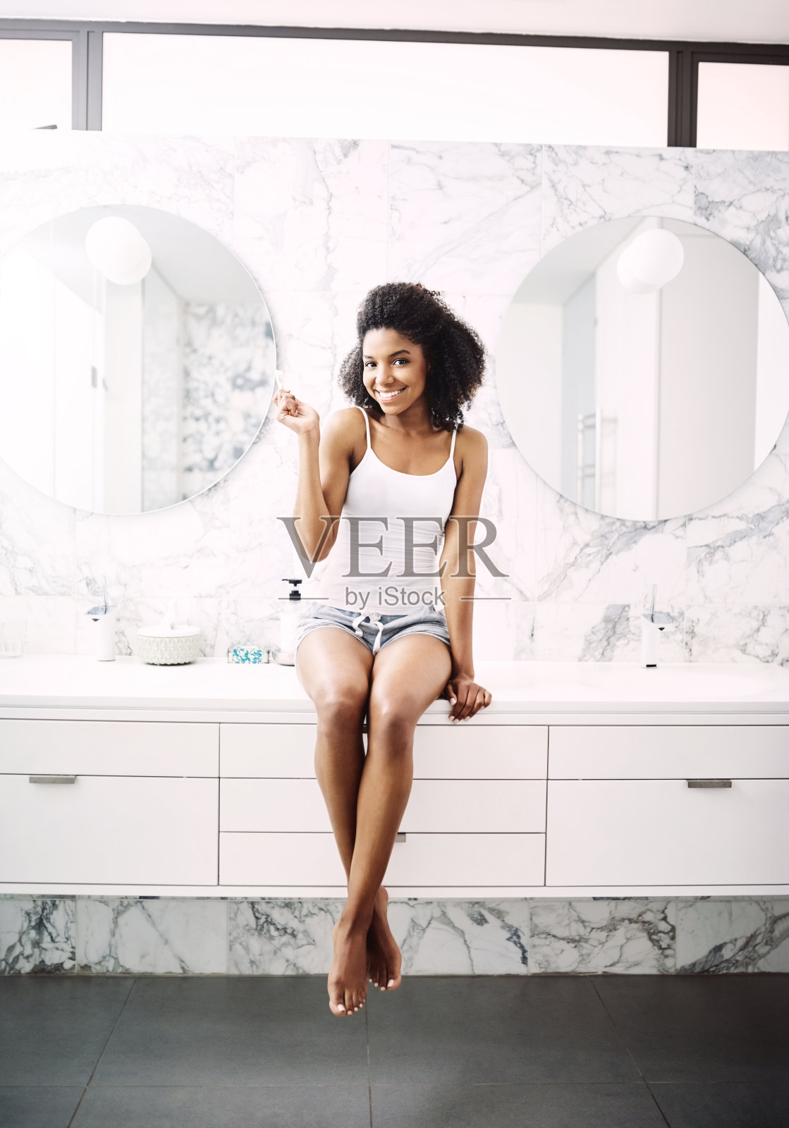 总是带着干净健康的微笑开始你的一天照片摄影图片