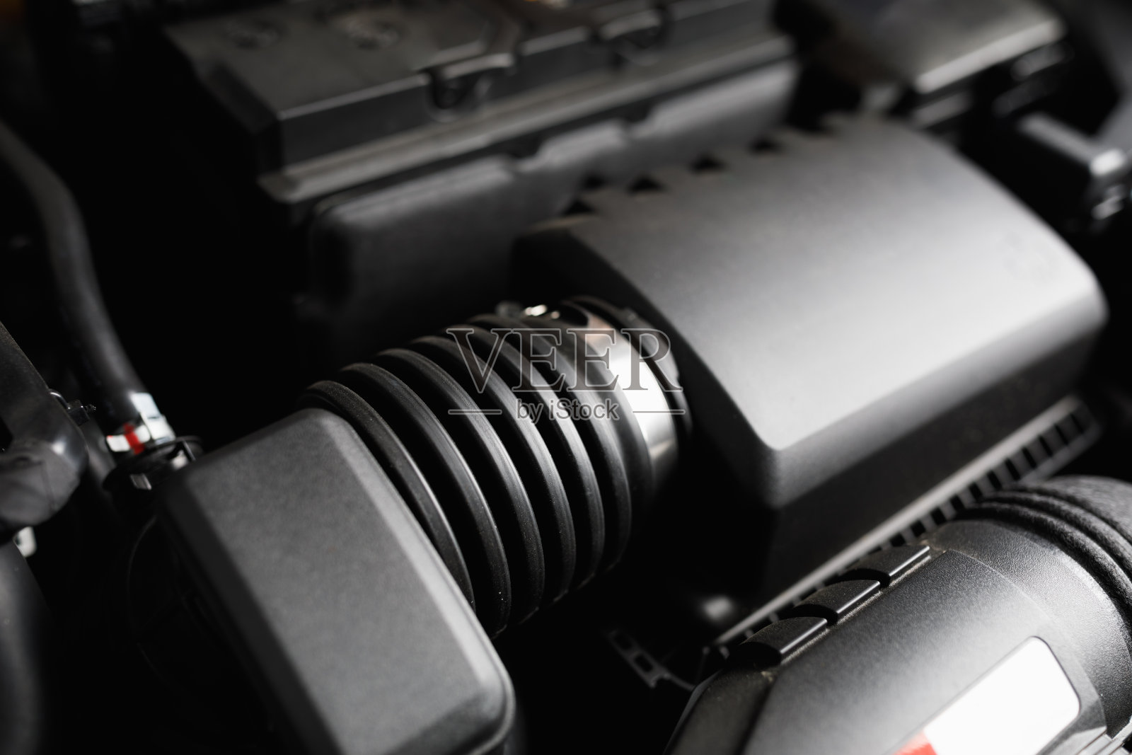 汽车发动机进气管和滤清器壳体照片摄影图片