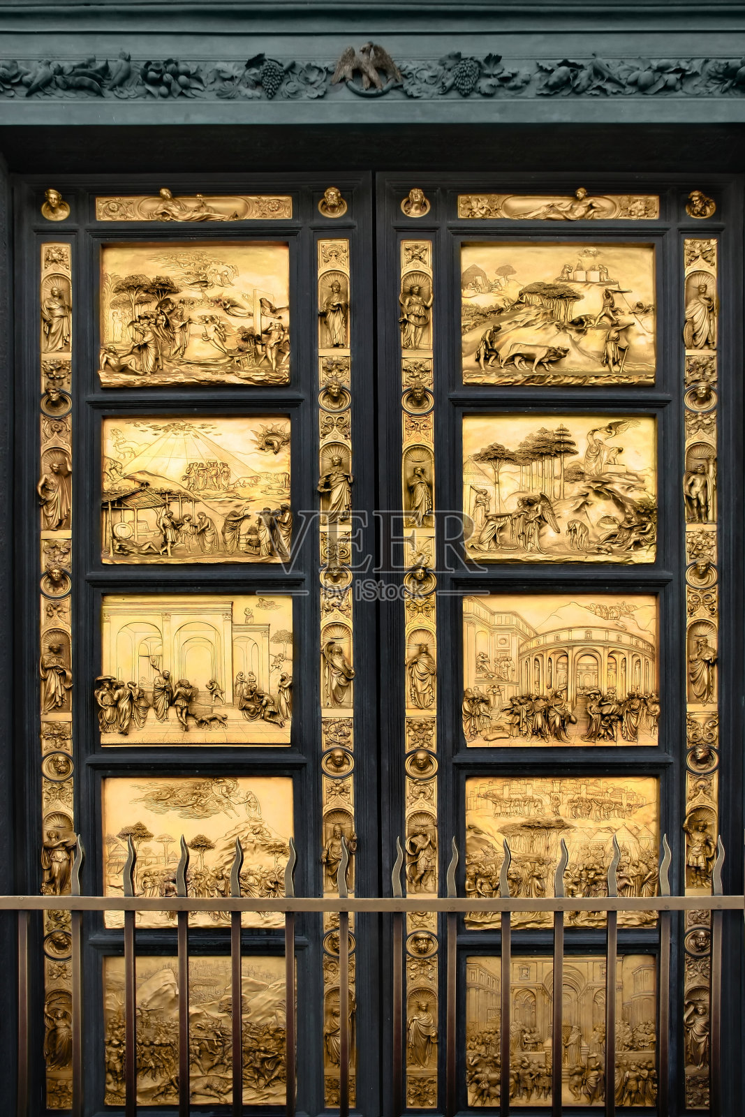 天堂之门，圣经故事的门嵌板，佛罗伦萨，意大利照片摄影图片