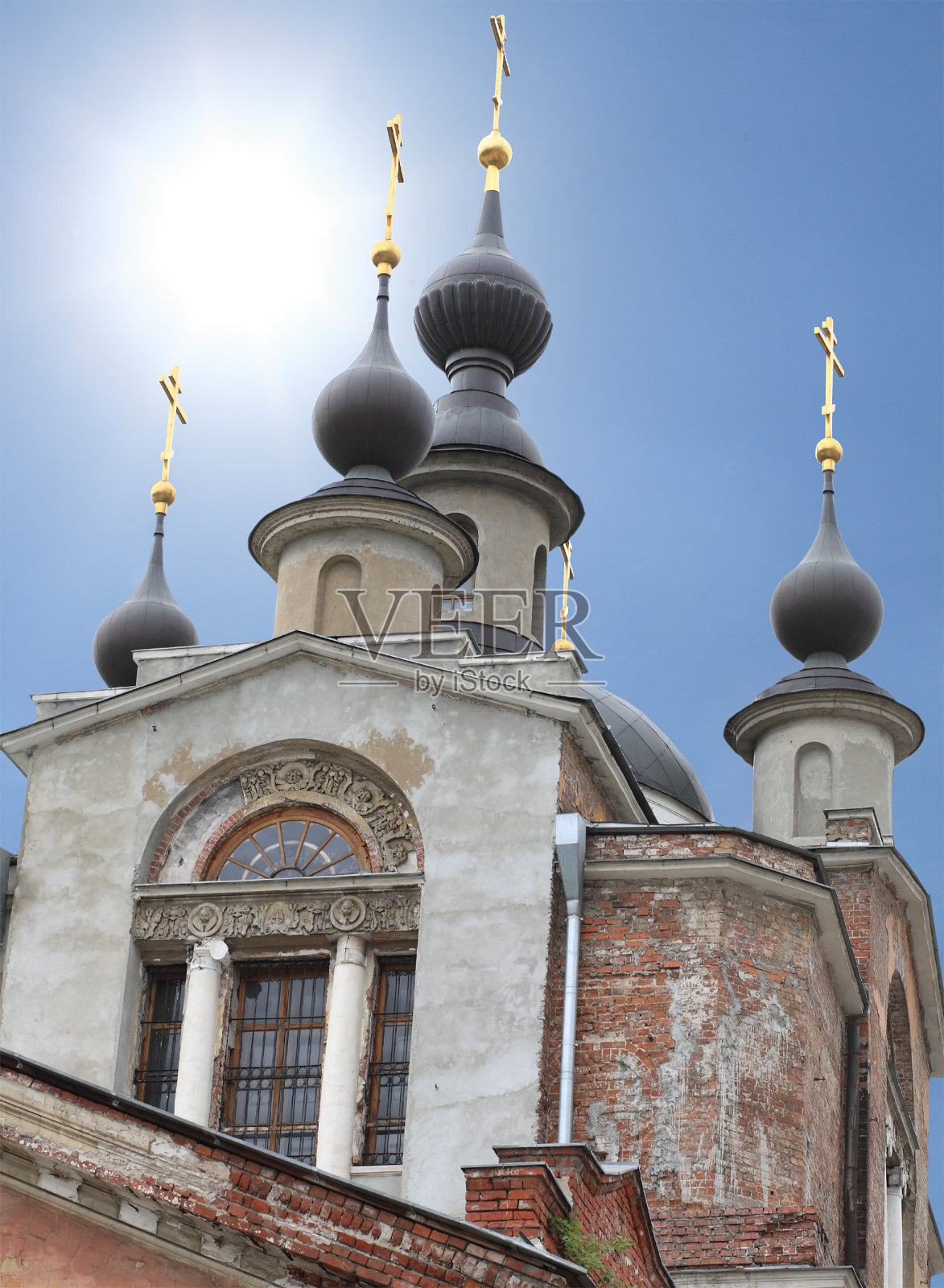 白天的教堂照片摄影图片