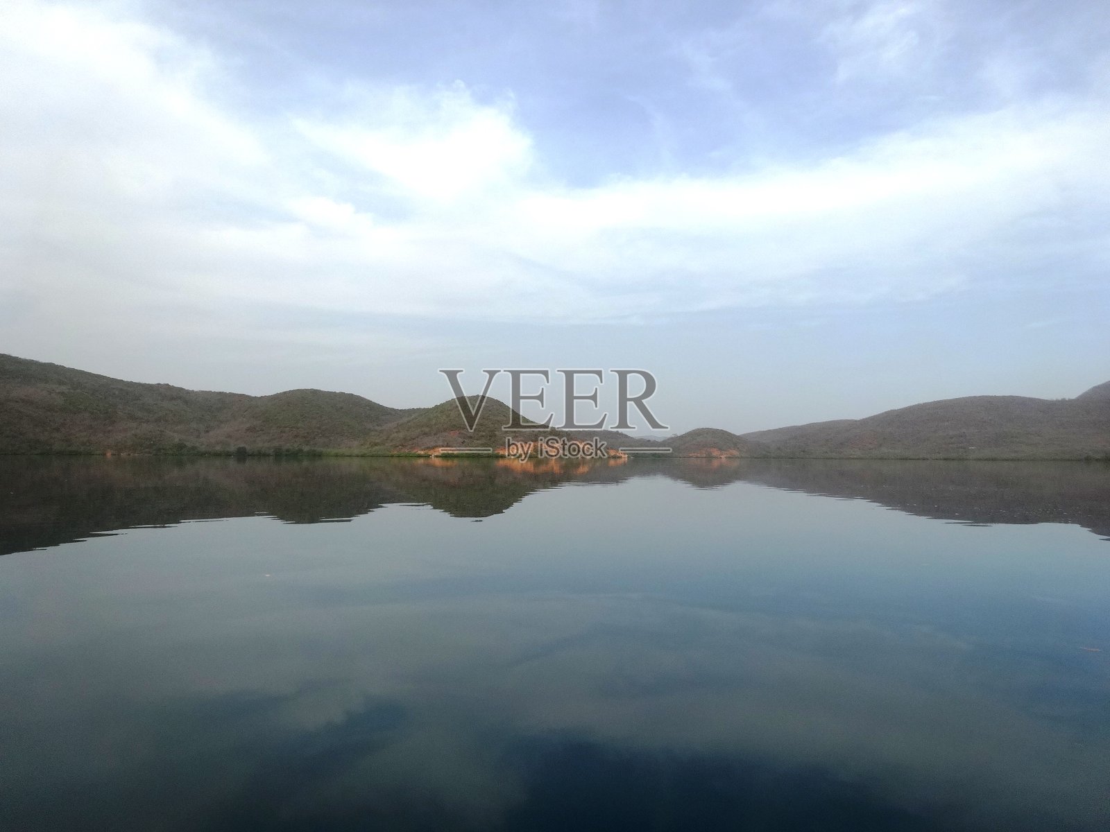 大海的倒影照片摄影图片