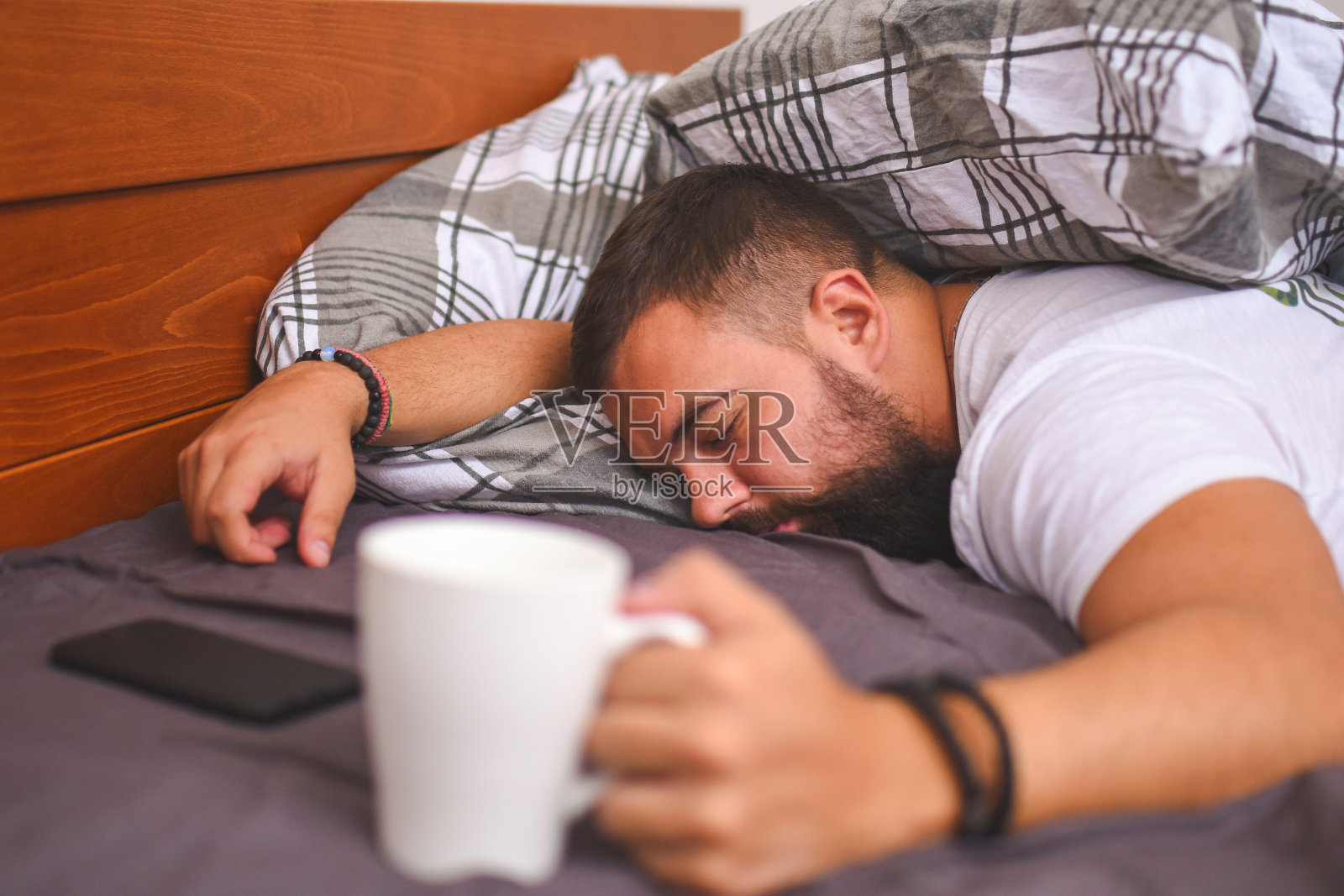 喝咖啡醒来照片摄影图片