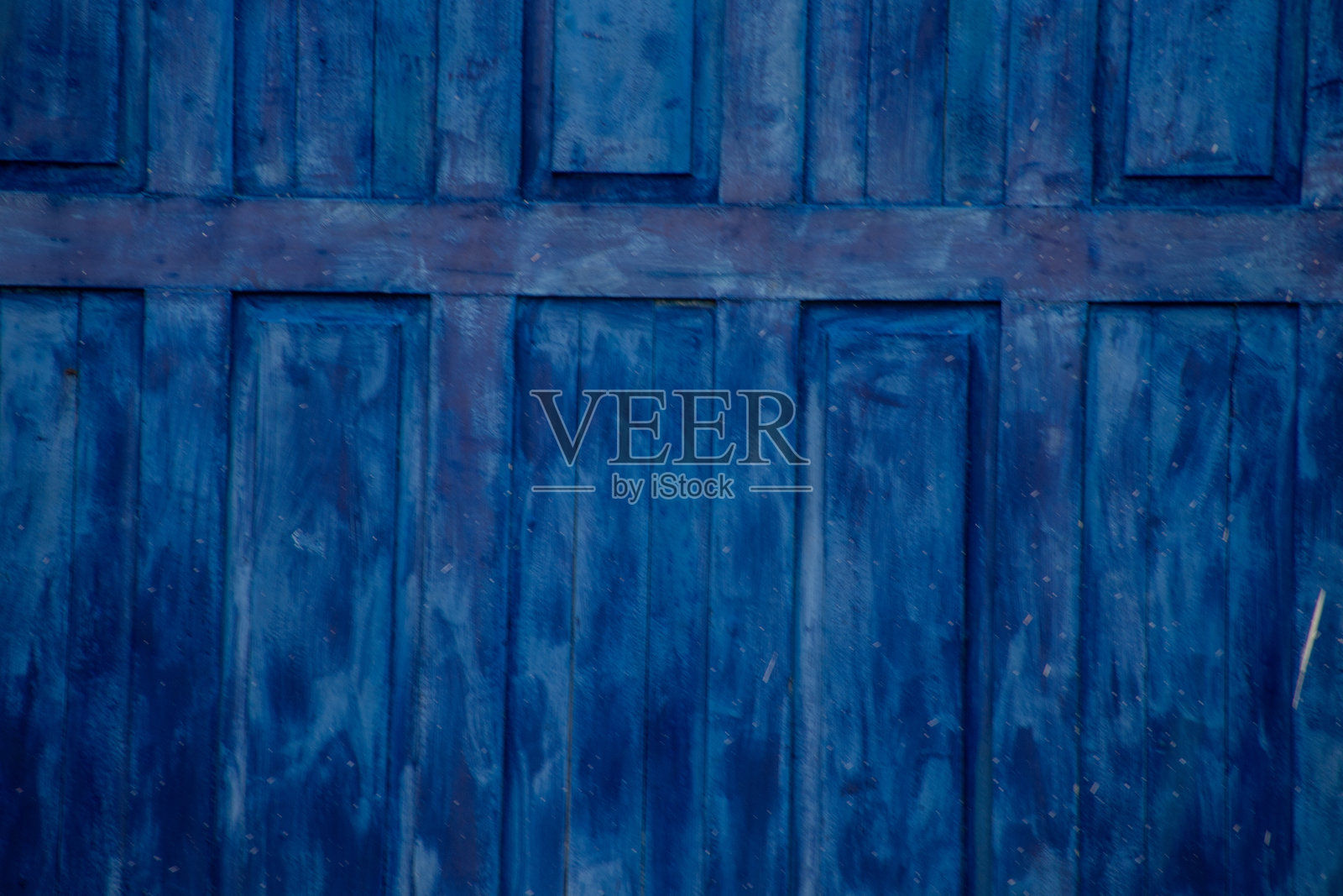 木质纹理背景表面带有旧的蓝色图案照片摄影图片