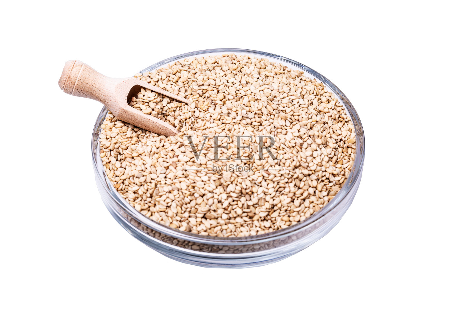 在白色背景上分离的干芝麻照片摄影图片