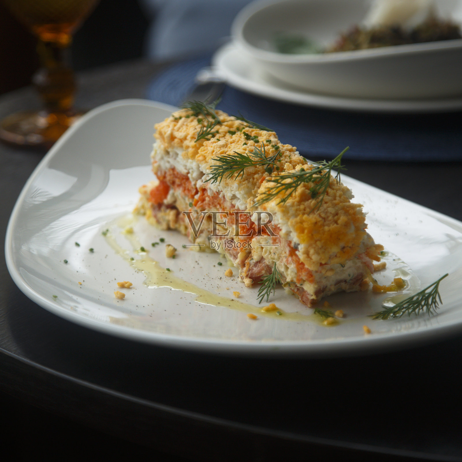 含羞草沙拉照片摄影图片