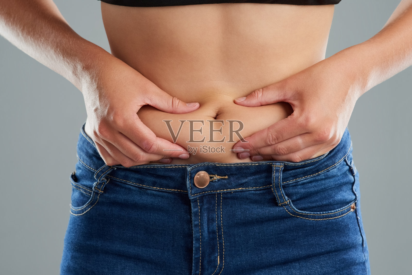 希望你有一个平坦的腹部?照片摄影图片