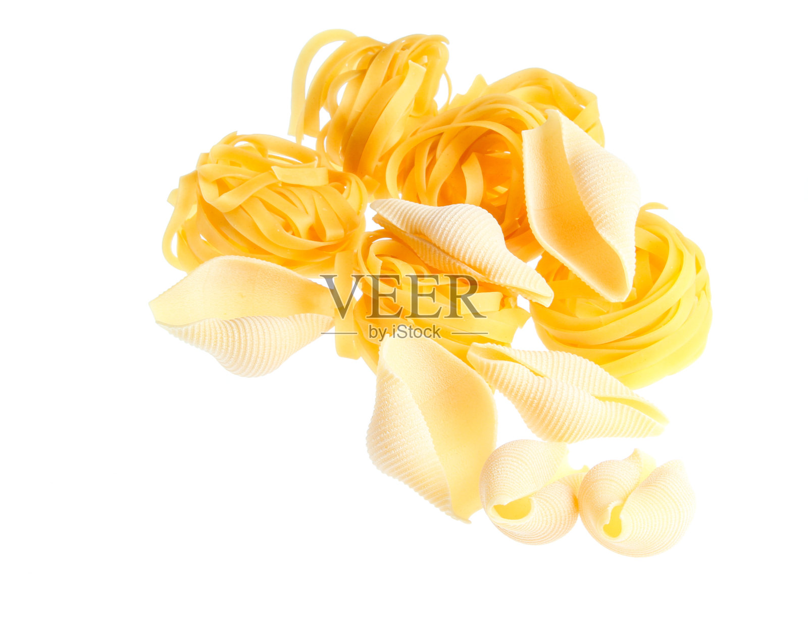 生干干面，白底上孤立的贝壳粉照片摄影图片