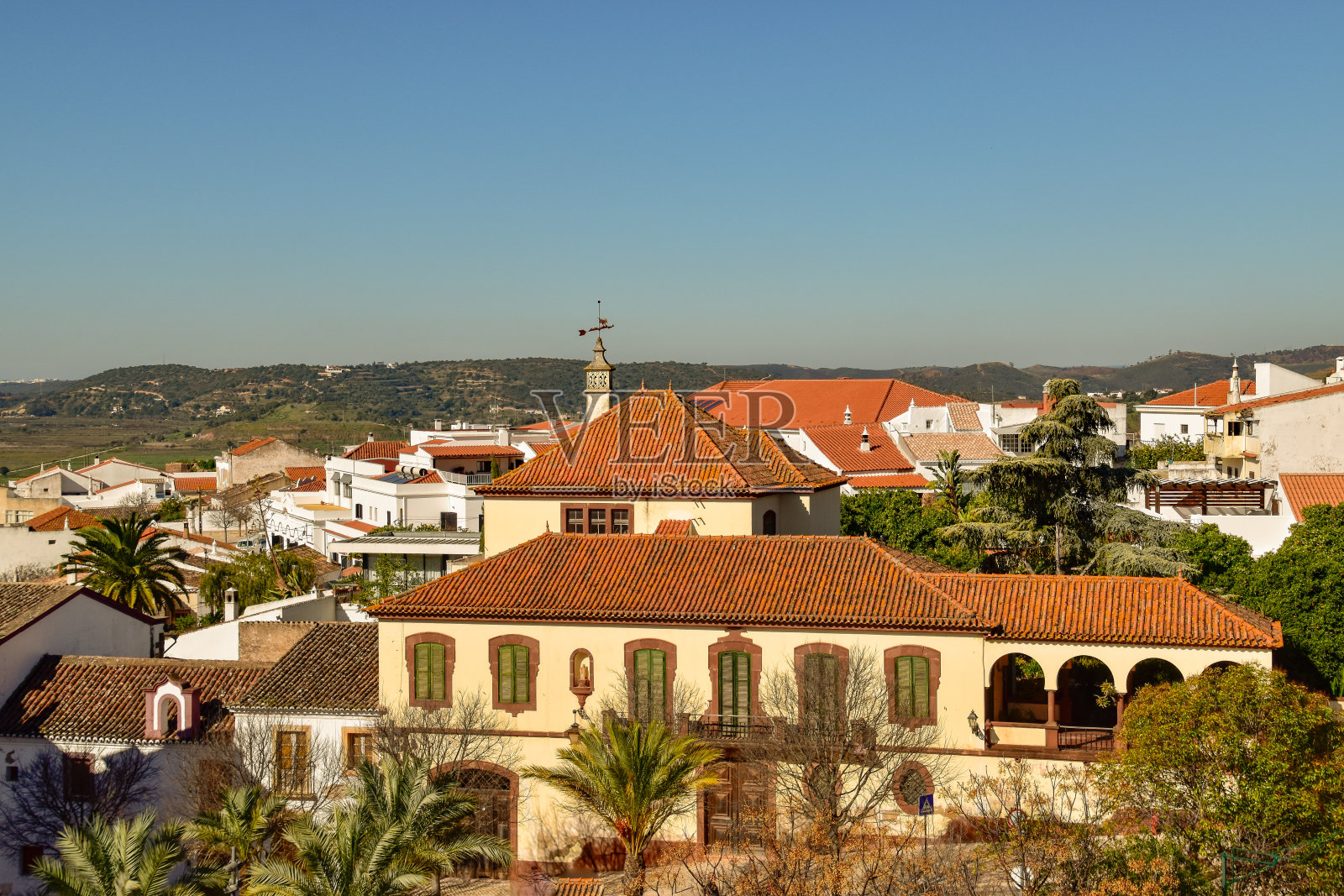 葡萄牙阿尔加维海岸村庄拉各斯，法罗，阿尔布费拉，Loulé，西尔弗斯照片摄影图片