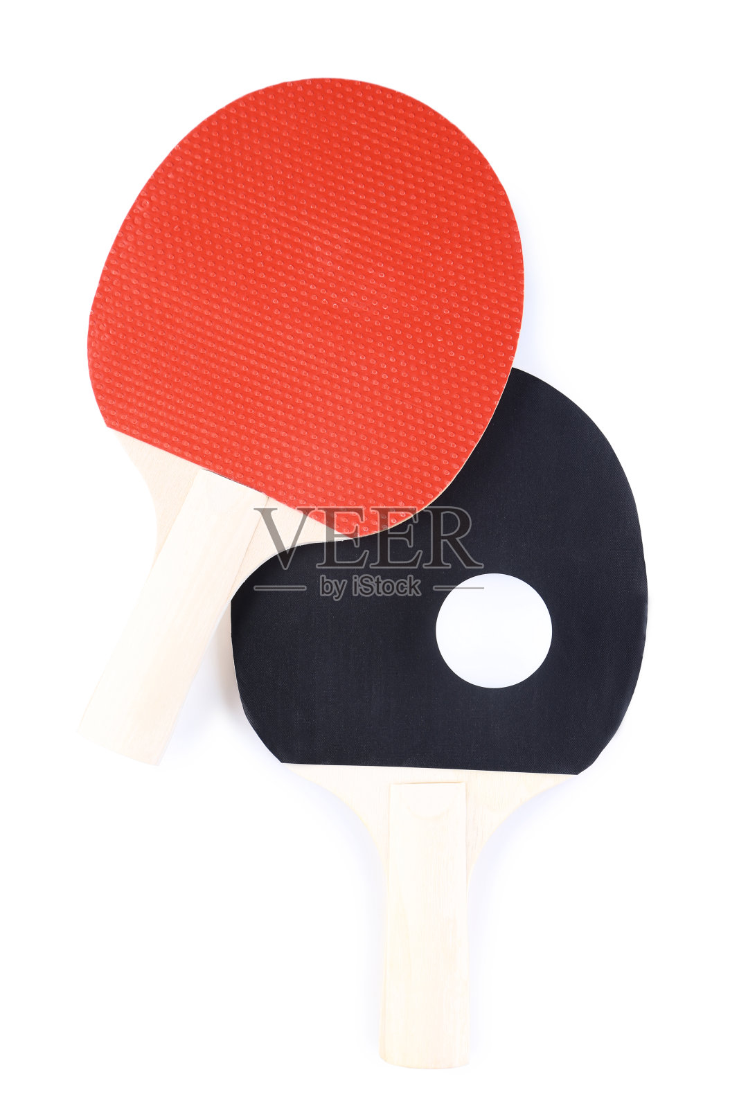 乒乓球拍与球隔离在白色背景照片摄影图片