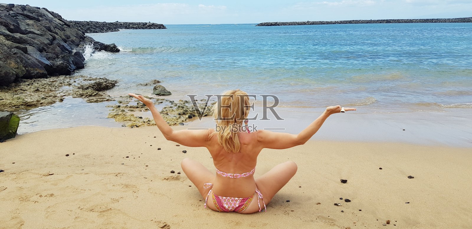 海上瑜伽照片摄影图片