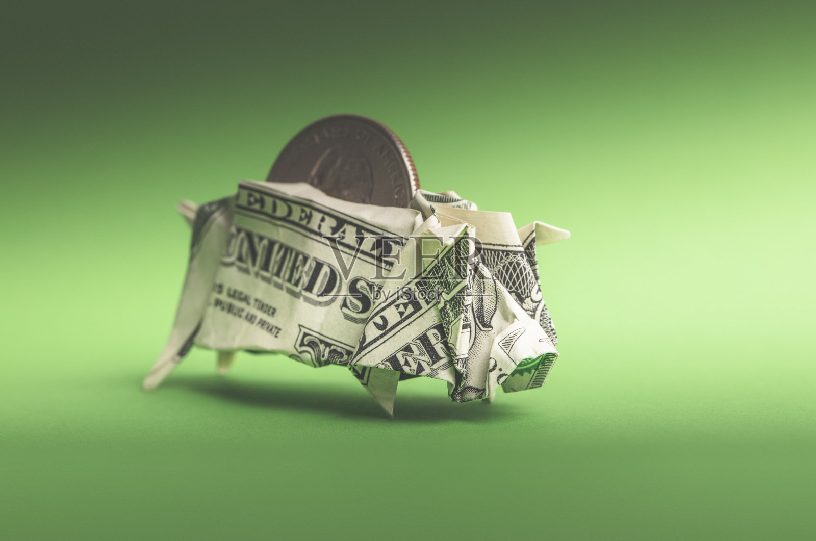 折纸储蓄罐照片摄影图片