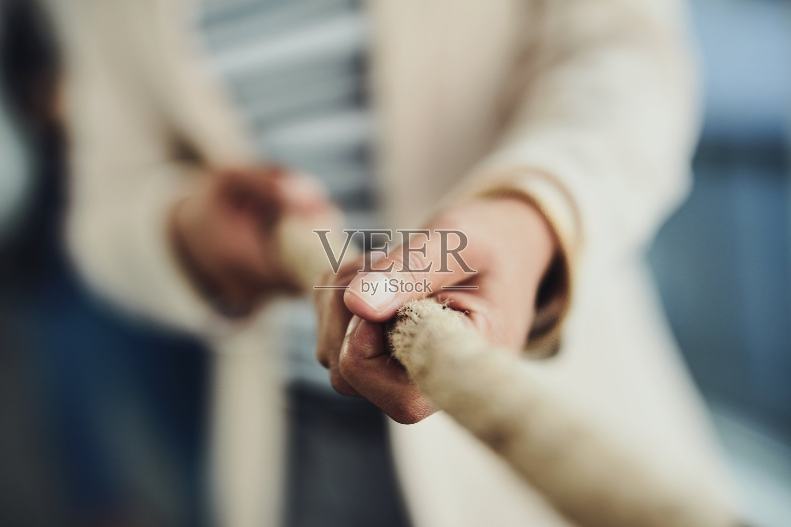 你得把你的目标拉近照片摄影图片