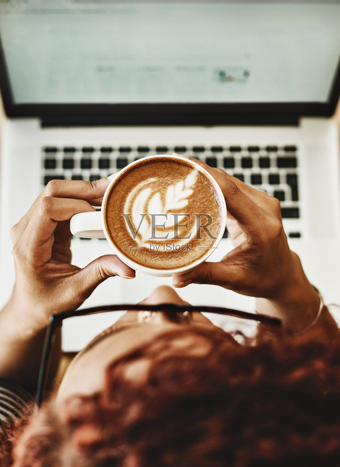 一口就能激发很多想法照片摄影图片