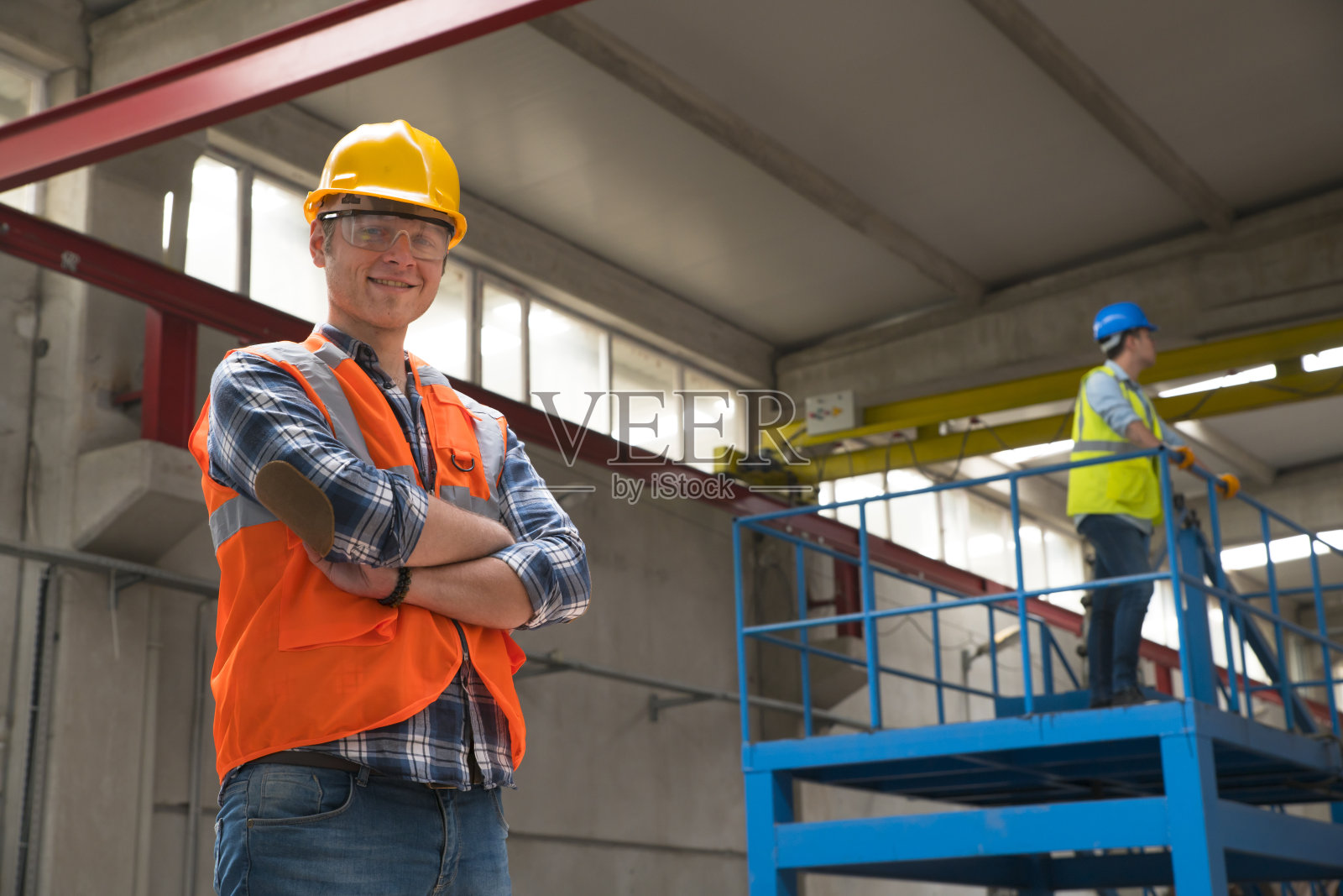 在你们工厂，安全第一照片摄影图片