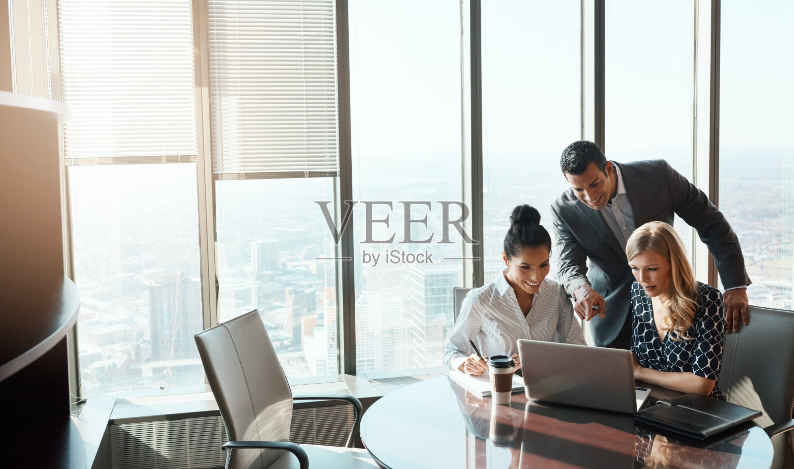 这是最具活力的合作之一照片摄影图片