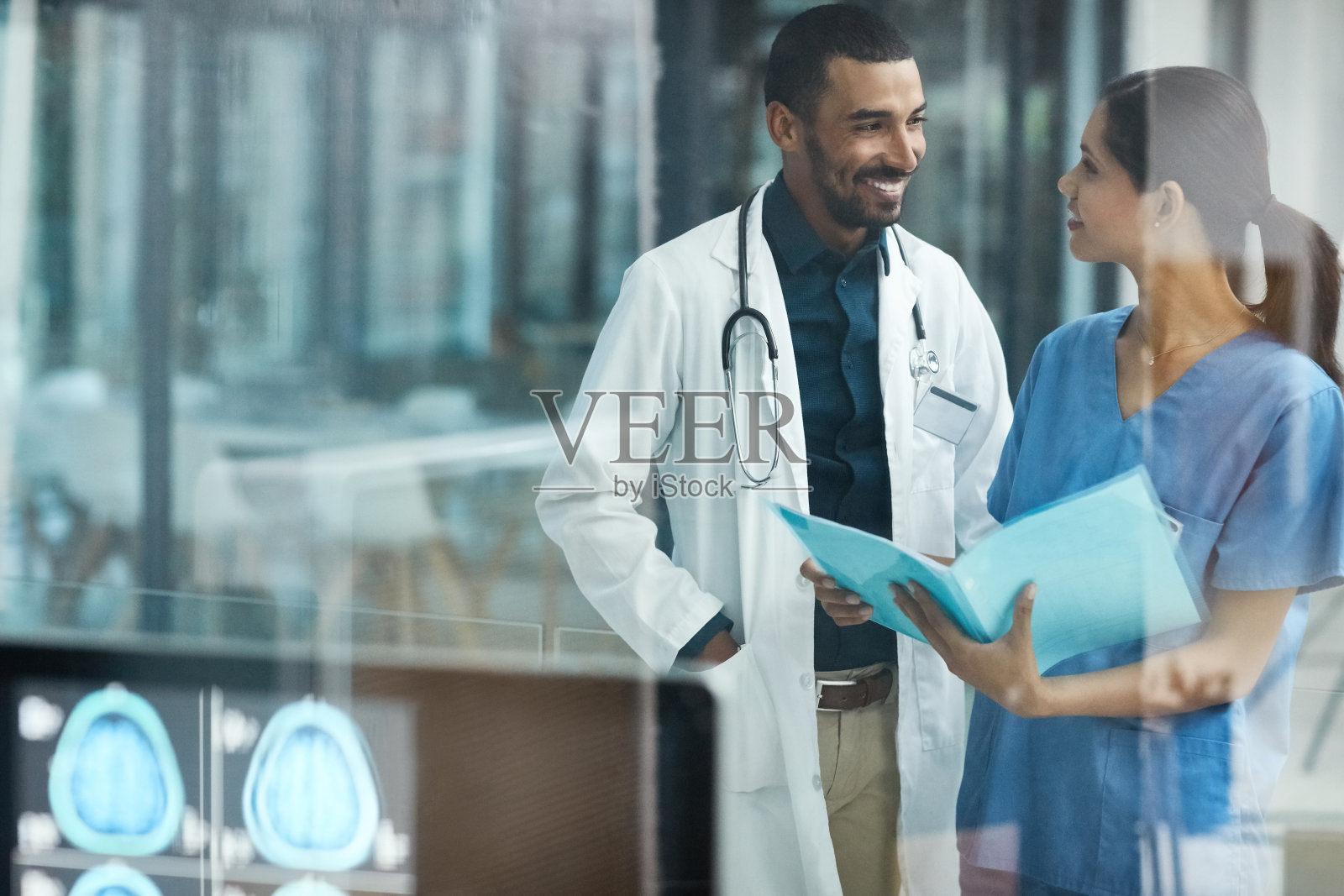 努力让他们的病人康复照片摄影图片