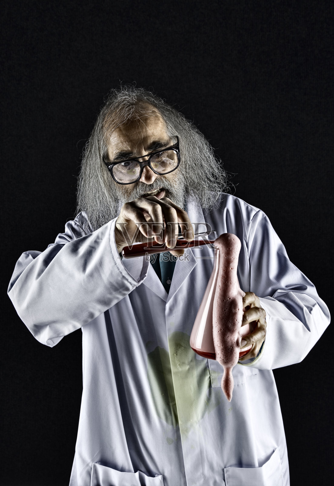 化学反应照片摄影图片