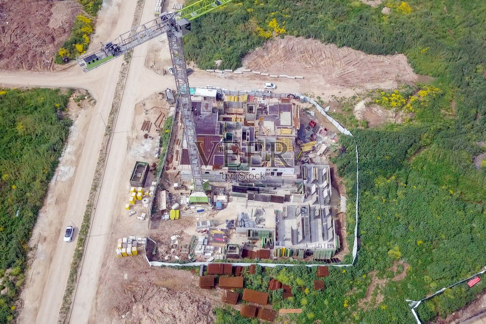 大型住宅区建设初期的航拍图像照片摄影图片