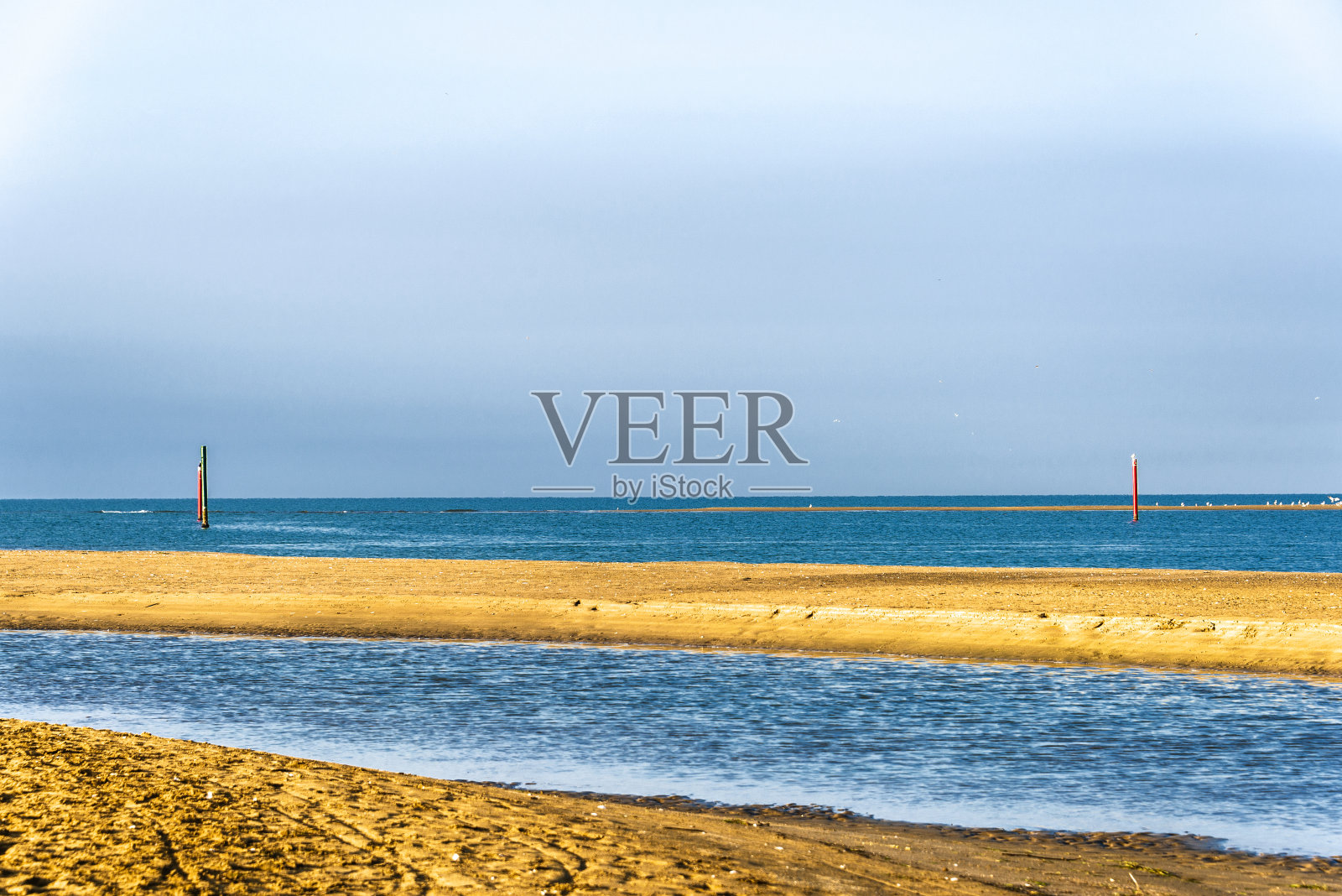 意大利Bibione的泻湖海滩照片摄影图片