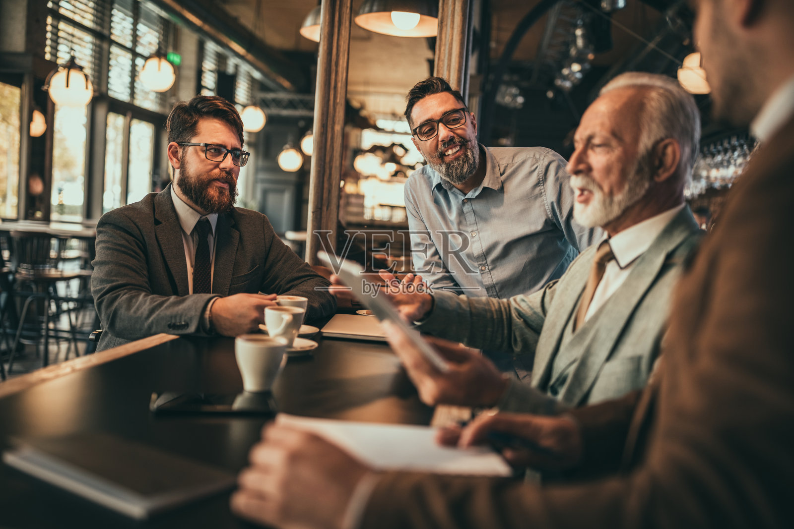 成功的合作照片摄影图片
