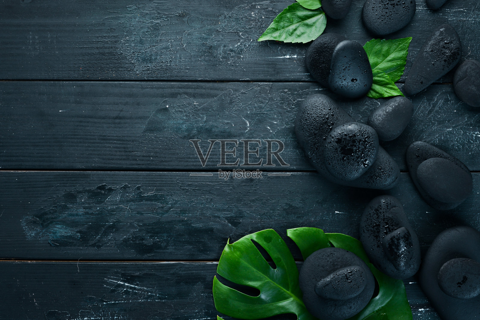 石温泉和保健概念。前视图。为你的文本留出空间。照片摄影图片