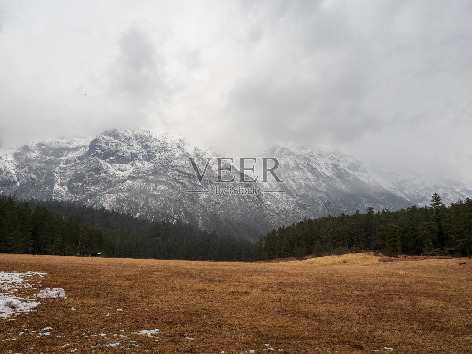 玉龙雪山景观在丽江，云南，中国。照片摄影图片
