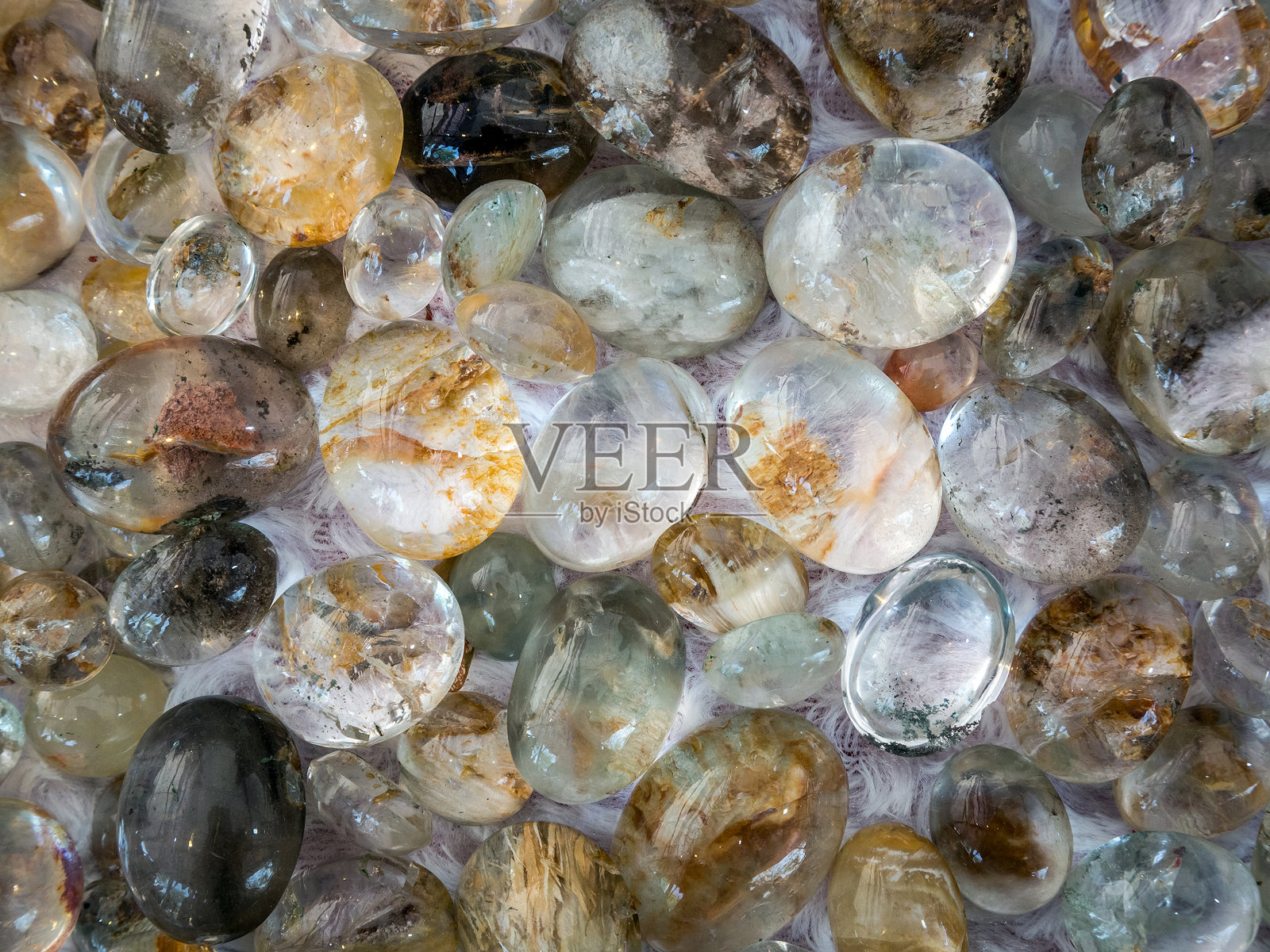 水晶玻璃图案的颜色。照片摄影图片