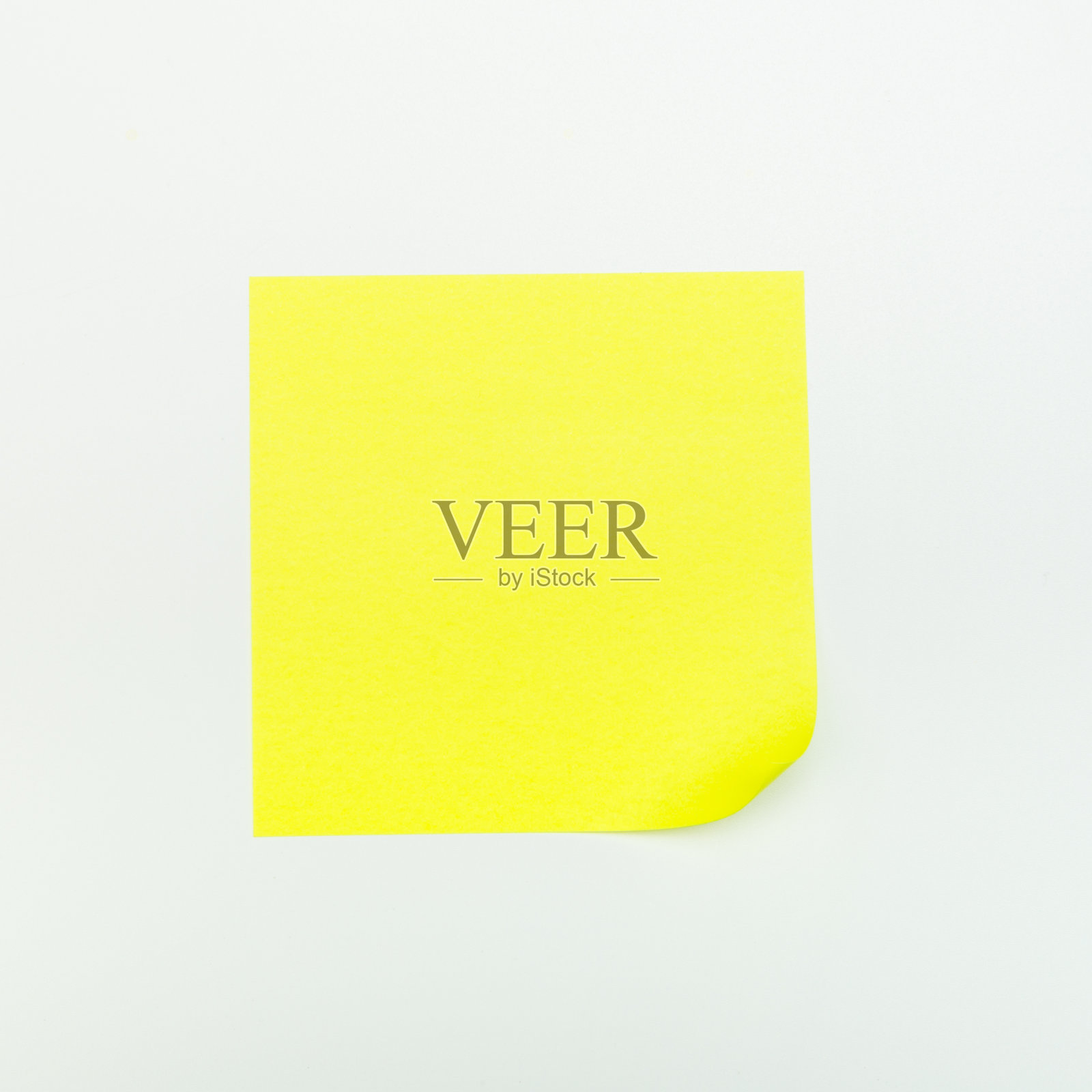 黄色纸条贴在白色背景上-图像照片摄影图片