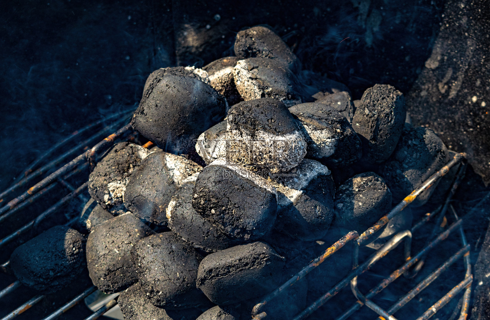 烧烤炭特写镜头照片摄影图片