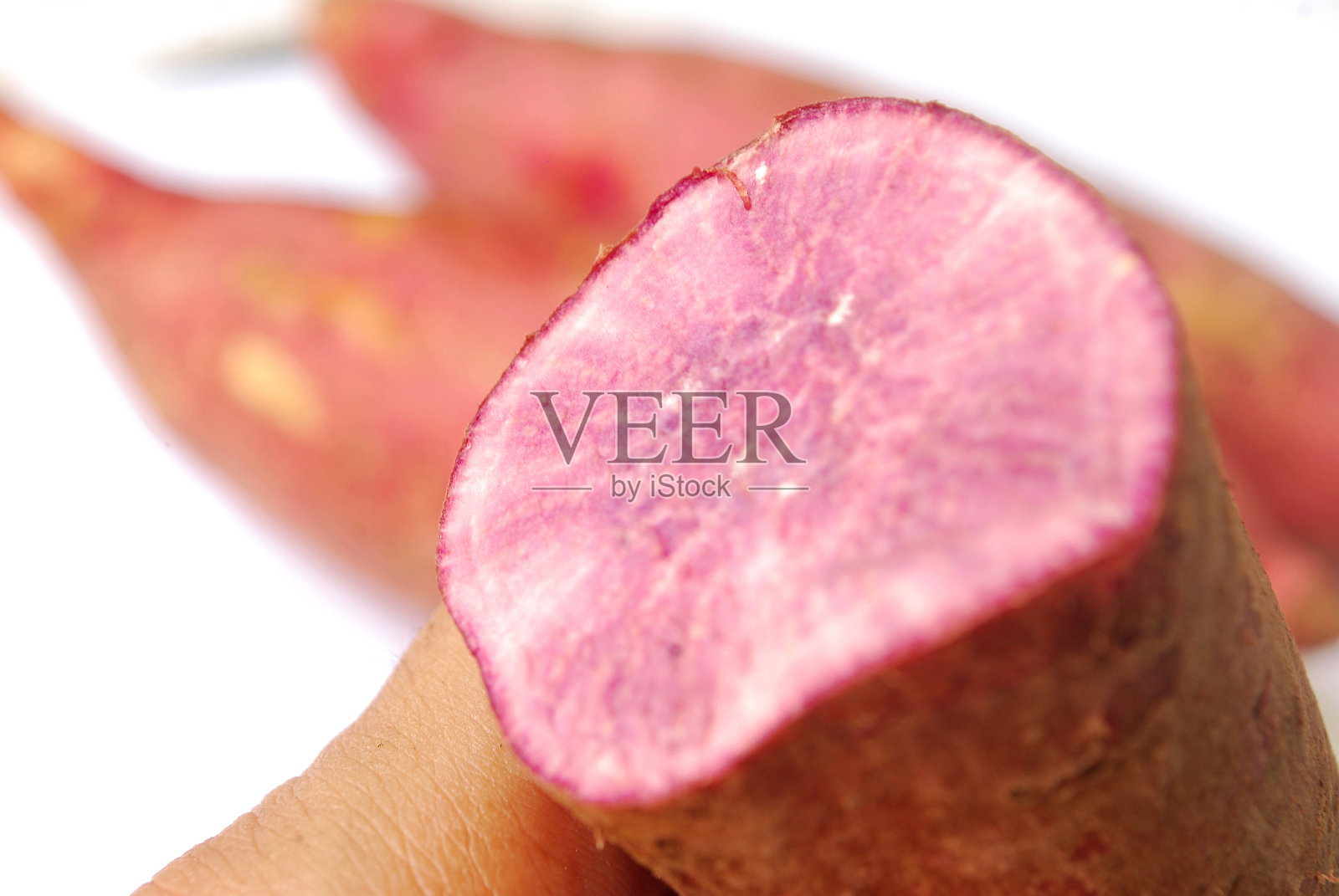 紫色的山药。照片摄影图片