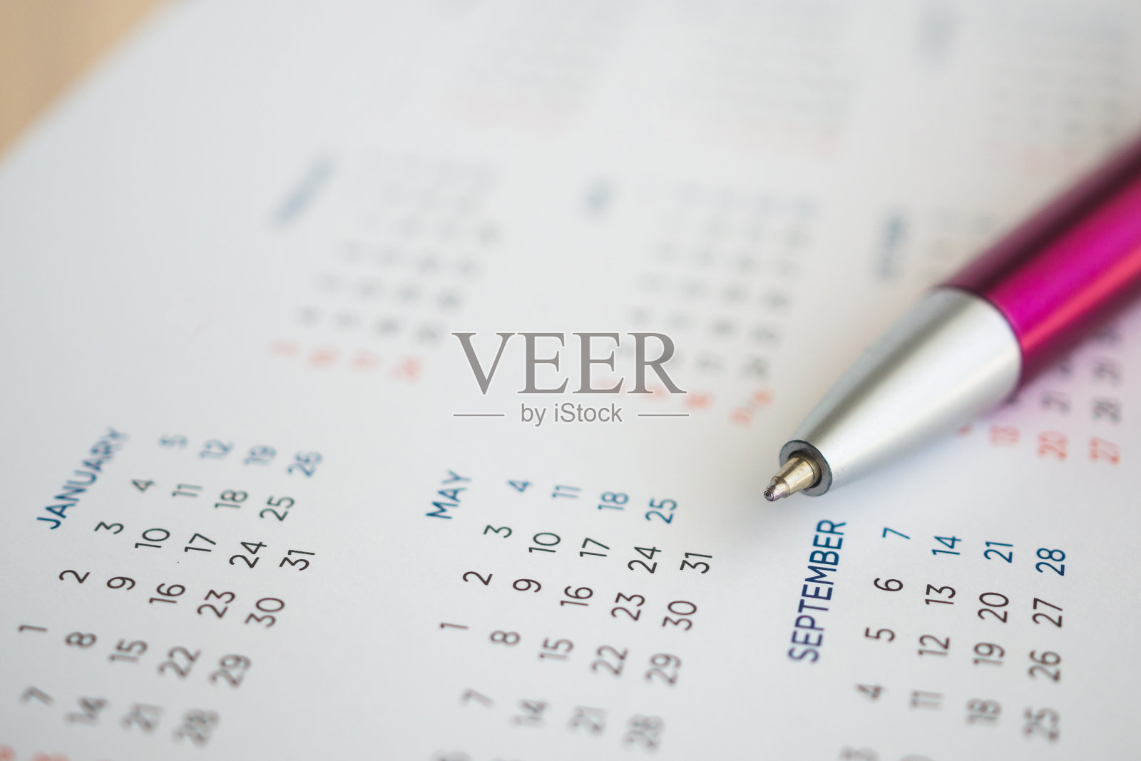 日历页用钢笔关闭照片摄影图片