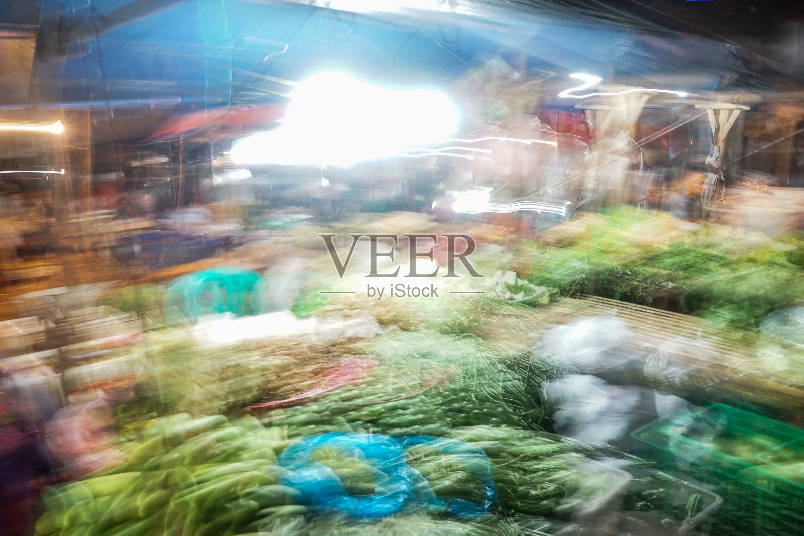 从市场上看，照片模糊不清照片摄影图片